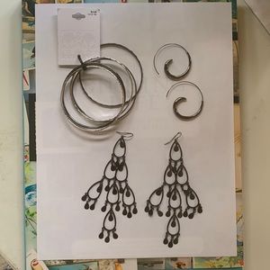 Bracelet & 2 Sets of “Hematite” Dark Metal Hoop & Chandelier Earring Sets